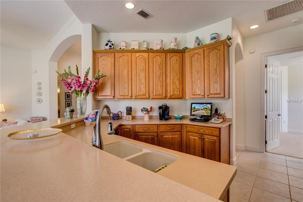 5230 FOUNTAIN WALK, LADY LAKE, Florida 32159, 3 Bedrooms Bedrooms, 9 Rooms Rooms,2 BathroomsBathrooms,Residential,For sale,FOUNTAIN,G4851106