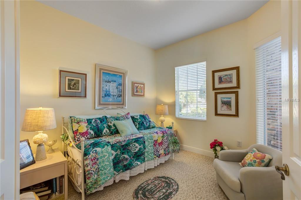 5230 FOUNTAIN WALK, LADY LAKE, Florida 32159, 3 Bedrooms Bedrooms, 9 Rooms Rooms,2 BathroomsBathrooms,Residential,For sale,FOUNTAIN,G4851106