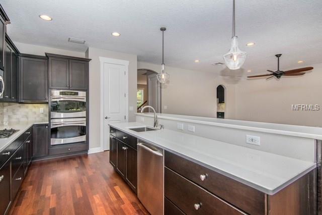 4105 W HORATIO STREET, TAMPA, Florida 33609, 5 Bedrooms Bedrooms, 8 Rooms Rooms,4 BathroomsBathrooms,Residential,For sale,HORATIO,T2927573