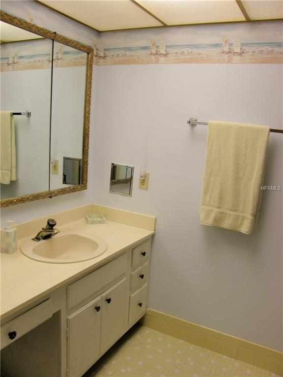 409 BOCA CIEGA POINT BOULEVARD S, ST PETERSBURG, Florida 33708, 2 Bedrooms Bedrooms, 6 Rooms Rooms,2 BathroomsBathrooms,Residential,For sale,BOCA CIEGA POINT,U7847188