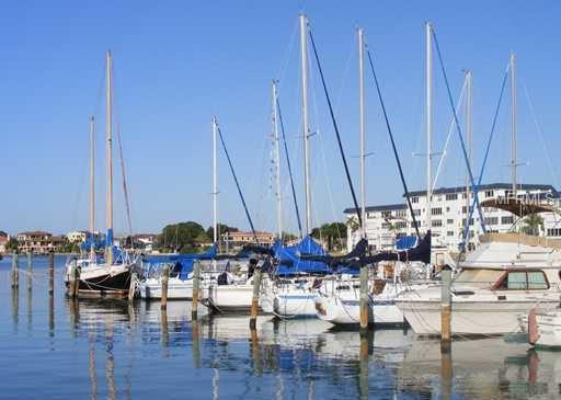 6020 SHORE BOULEVARD S, GULFPORT, Florida 33707, 2 Bedrooms Bedrooms, 3 Rooms Rooms,2 BathroomsBathrooms,Residential,For sale,SHORE,U7847407