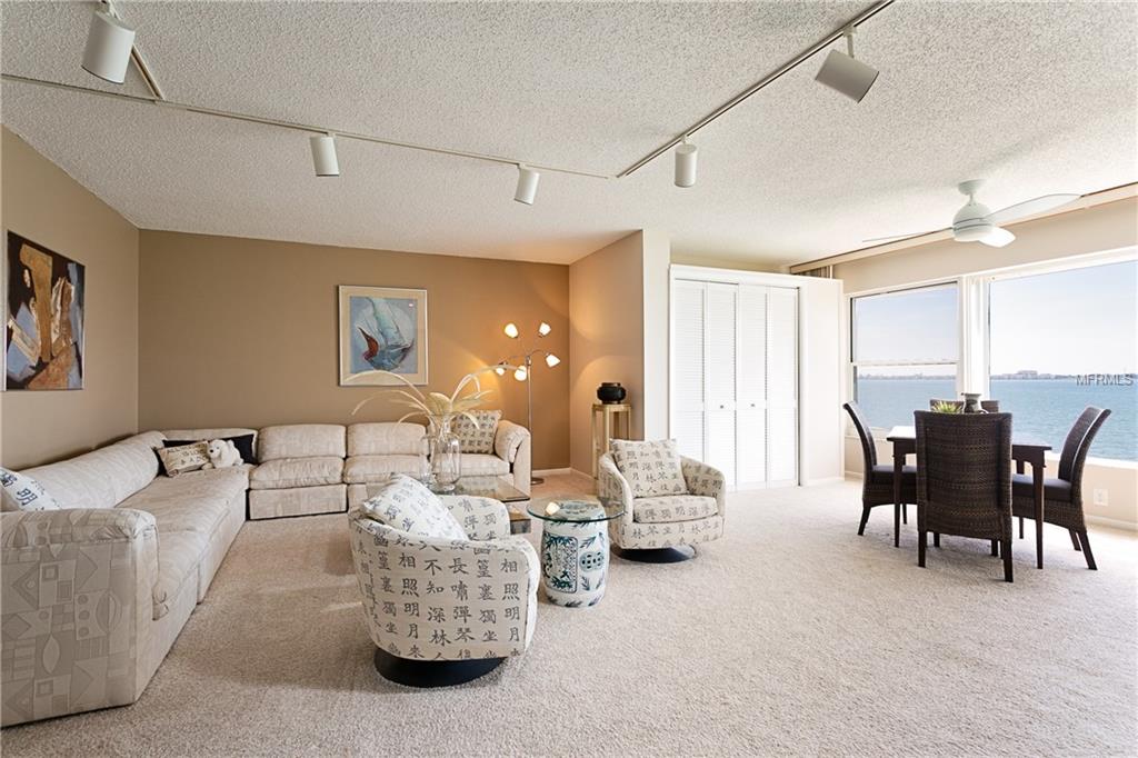 6020 SHORE BOULEVARD S, GULFPORT, Florida 33707, 2 Bedrooms Bedrooms, 3 Rooms Rooms,2 BathroomsBathrooms,Residential,For sale,SHORE,U7847407