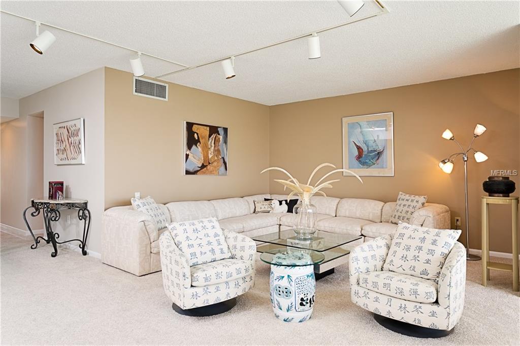 6020 SHORE BOULEVARD S, GULFPORT, Florida 33707, 2 Bedrooms Bedrooms, 3 Rooms Rooms,2 BathroomsBathrooms,Residential,For sale,SHORE,U7847407