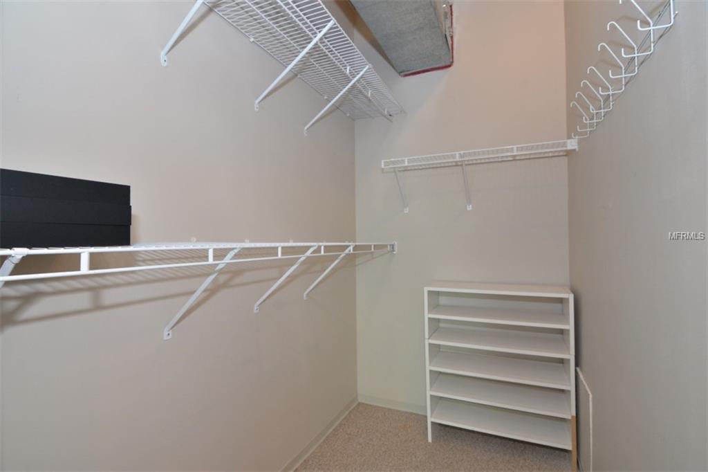 10 N SUMMERLIN AVENUE, ORLANDO, Florida 32801, 1 Bedroom Bedrooms, 3 Rooms Rooms,1 BathroomBathrooms,Residential,For sale,SUMMERLIN,O5561969