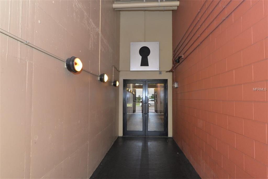 10 N SUMMERLIN AVENUE, ORLANDO, Florida 32801, 1 Bedroom Bedrooms, 3 Rooms Rooms,1 BathroomBathrooms,Residential,For sale,SUMMERLIN,O5561969