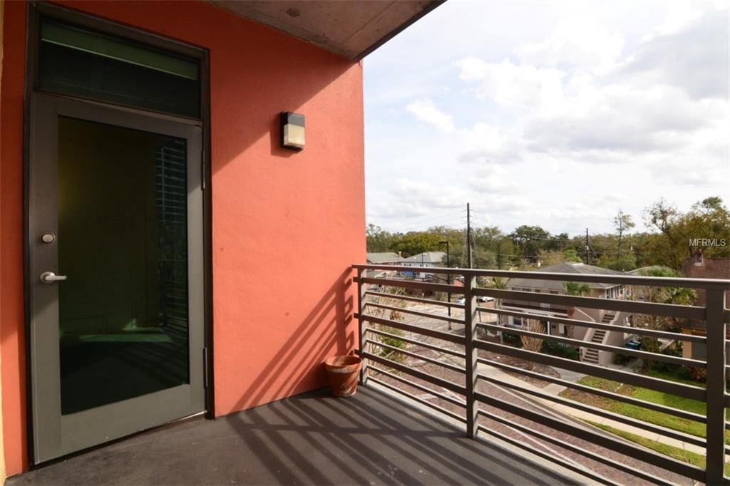 10 N SUMMERLIN AVENUE, ORLANDO, Florida 32801, 1 Bedroom Bedrooms, 3 Rooms Rooms,1 BathroomBathrooms,Residential,For sale,SUMMERLIN,O5561969