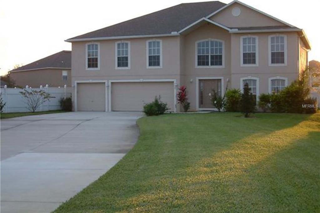 132 FISH HAWK DRIVE, WINTER HAVEN, Florida 33884, 6 Bedrooms Bedrooms, 9 Rooms Rooms,4 BathroomsBathrooms,Residential,For sale,FISH HAWK,O5542395