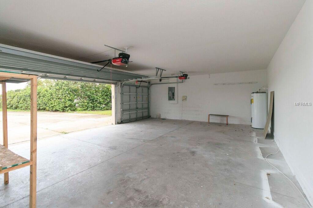 132 FISH HAWK DRIVE, WINTER HAVEN, Florida 33884, 6 Bedrooms Bedrooms, 9 Rooms Rooms,4 BathroomsBathrooms,Residential,For sale,FISH HAWK,O5542395