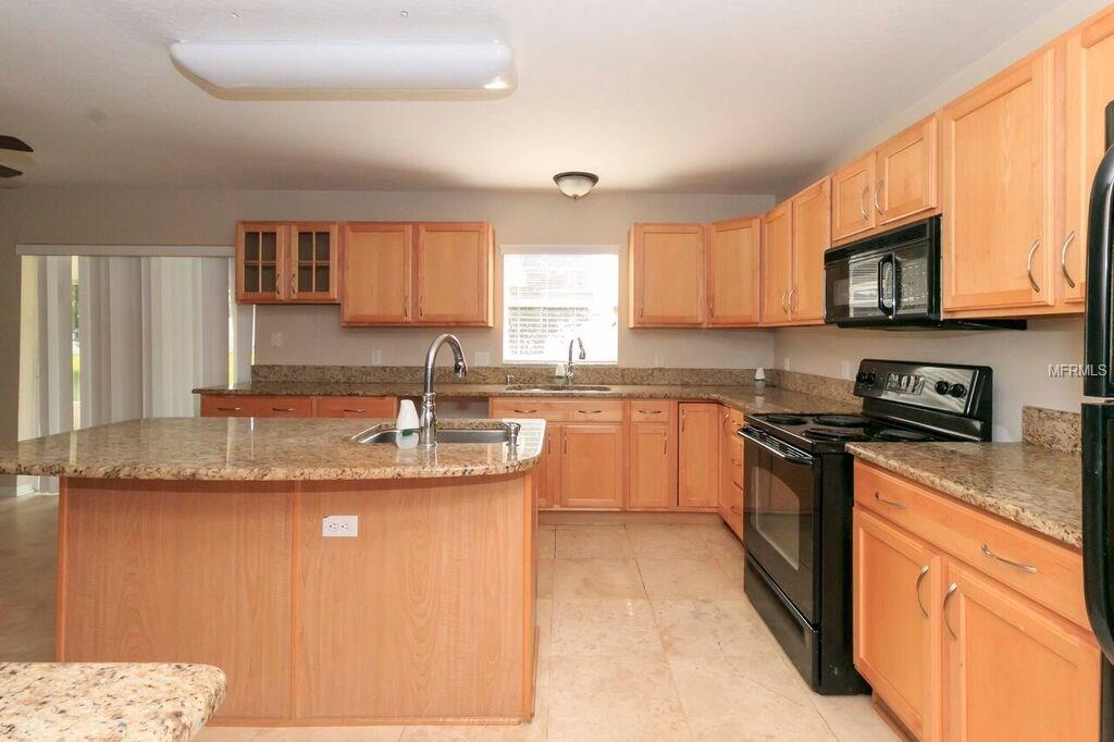 132 FISH HAWK DRIVE, WINTER HAVEN, Florida 33884, 6 Bedrooms Bedrooms, 9 Rooms Rooms,4 BathroomsBathrooms,Residential,For sale,FISH HAWK,O5542395