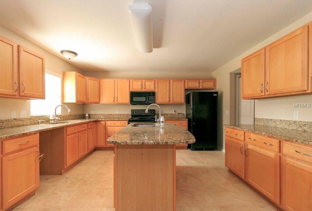 132 FISH HAWK DRIVE, WINTER HAVEN, Florida 33884, 6 Bedrooms Bedrooms, 9 Rooms Rooms,4 BathroomsBathrooms,Residential,For sale,FISH HAWK,O5542395