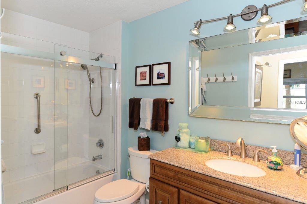 750 N TAMIAMI TRAIL, SARASOTA, Florida 34236, 2 Bedrooms Bedrooms, 5 Rooms Rooms,1 BathroomBathrooms,Residential,For sale,TAMIAMI,A4200984