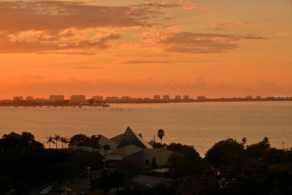 750 N TAMIAMI TRAIL, SARASOTA, Florida 34236, 2 Bedrooms Bedrooms, 5 Rooms Rooms,1 BathroomBathrooms,Residential,For sale,TAMIAMI,A4200984