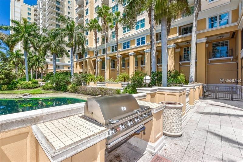 750 N TAMIAMI TRAIL, SARASOTA, Florida 34236, 2 Bedrooms Bedrooms, 5 Rooms Rooms,1 BathroomBathrooms,Residential,For sale,TAMIAMI,A4200984