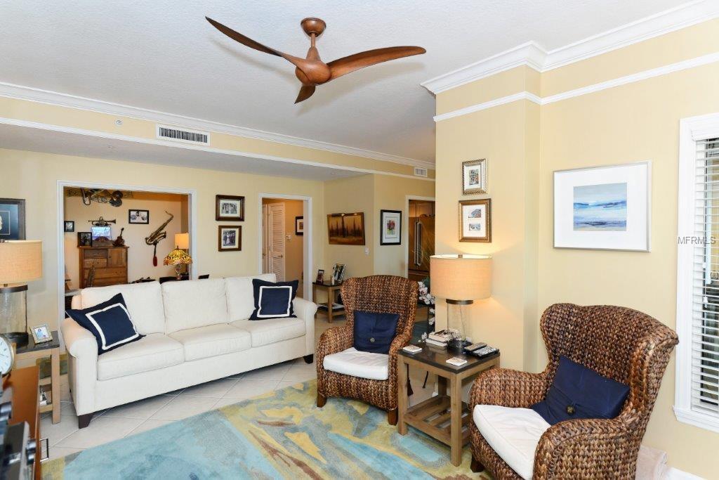 750 N TAMIAMI TRAIL, SARASOTA, Florida 34236, 2 Bedrooms Bedrooms, 5 Rooms Rooms,1 BathroomBathrooms,Residential,For sale,TAMIAMI,A4200984