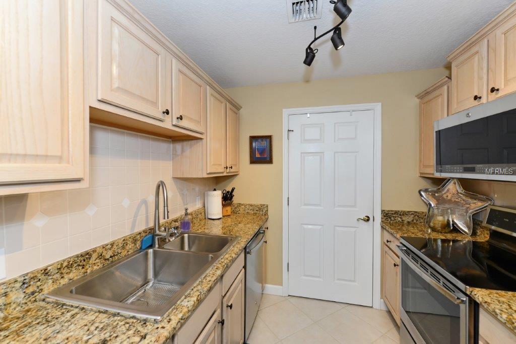 750 N TAMIAMI TRAIL, SARASOTA, Florida 34236, 2 Bedrooms Bedrooms, 5 Rooms Rooms,1 BathroomBathrooms,Residential,For sale,TAMIAMI,A4200984