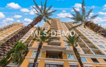 750 N TAMIAMI TRAIL, SARASOTA, Florida 34236, 2 Bedrooms Bedrooms, 5 Rooms Rooms,1 BathroomBathrooms,Residential,For sale,TAMIAMI,A4200984