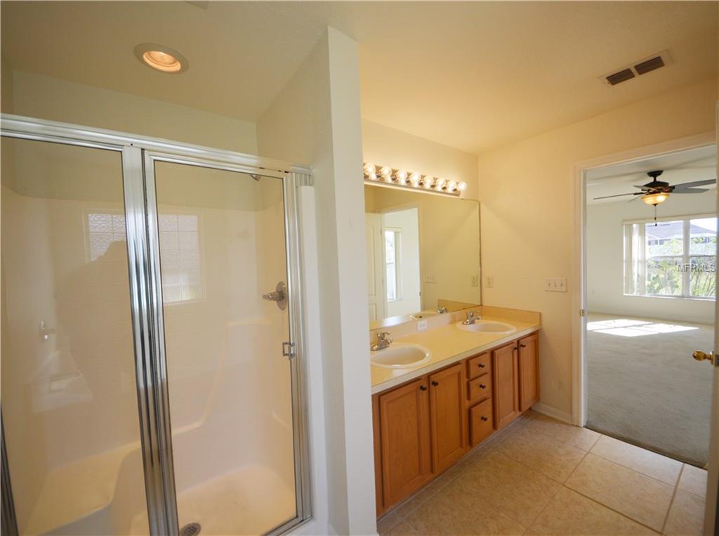 417 TERRANOVA STREET, WINTER HAVEN, Florida 33884, 4 Bedrooms Bedrooms, 8 Rooms Rooms,2 BathroomsBathrooms,Residential,For sale,TERRANOVA,P4718072