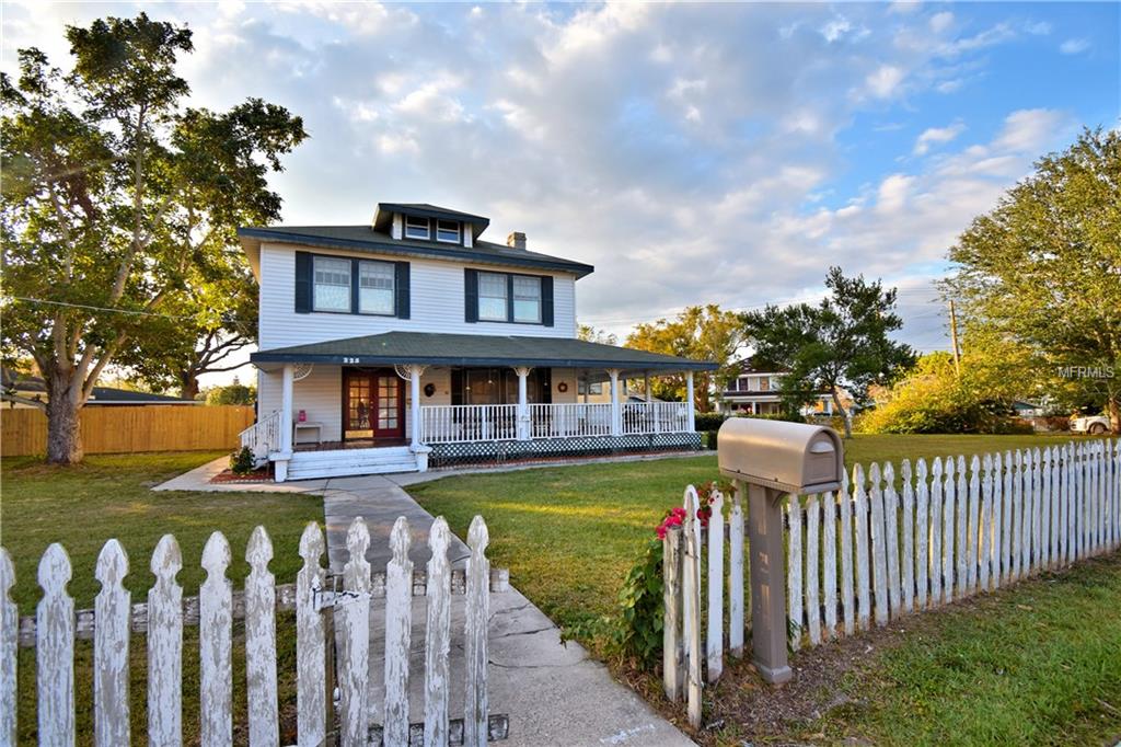 225 N MAIN STREET, AUBURNDALE, Florida 33823, 4 Bedrooms Bedrooms, 5 Rooms Rooms,2 BathroomsBathrooms,Residential,For sale,MAIN,P4718362