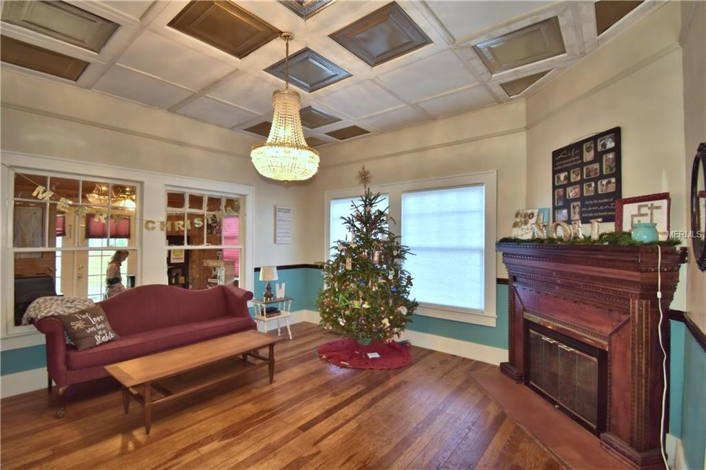 225 N MAIN STREET, AUBURNDALE, Florida 33823, 4 Bedrooms Bedrooms, 5 Rooms Rooms,2 BathroomsBathrooms,Residential,For sale,MAIN,P4718362