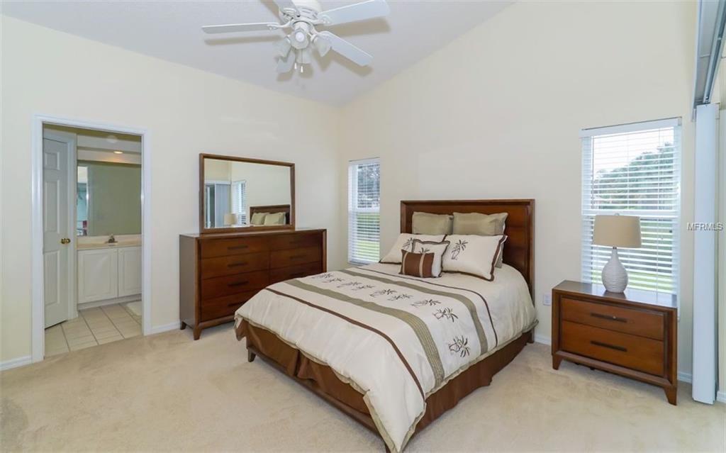 4934 LINSEY COURT, SARASOTA, Florida 34243, 3 Bedrooms Bedrooms, 7 Rooms Rooms,2 BathroomsBathrooms,Residential,For sale,LINSEY,A4205552