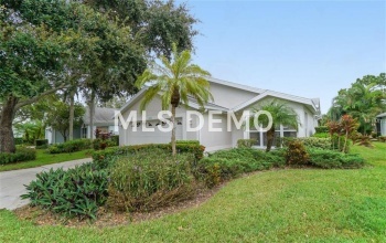 4934 LINSEY COURT, SARASOTA, Florida 34243, 3 Bedrooms Bedrooms, 7 Rooms Rooms,2 BathroomsBathrooms,Residential,For sale,LINSEY,A4205552