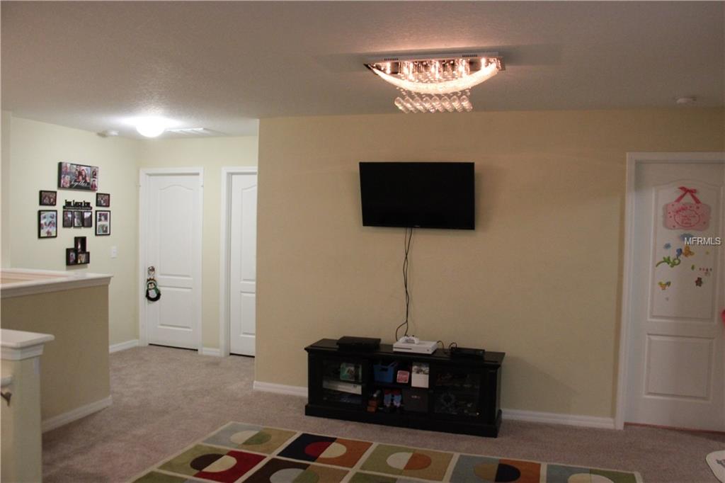 18453 AYLESBURY LANE, LAND O LAKES, Florida 34638, 5 Bedrooms Bedrooms, 8 Rooms Rooms,2 BathroomsBathrooms,Residential,For sale,AYLESBURY,T2922120