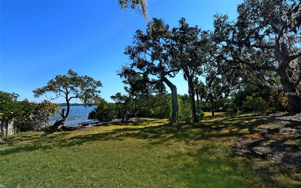 8535 MIDNIGHT PASS ROAD, SARASOTA, Florida 34242, ,Vacant land,For sale,MIDNIGHT PASS,A4146348