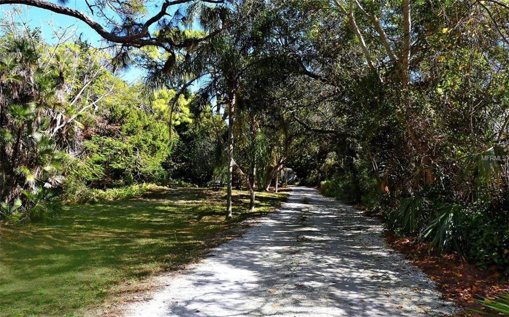 8535 MIDNIGHT PASS ROAD, SARASOTA, Florida 34242, ,Vacant land,For sale,MIDNIGHT PASS,A4146348