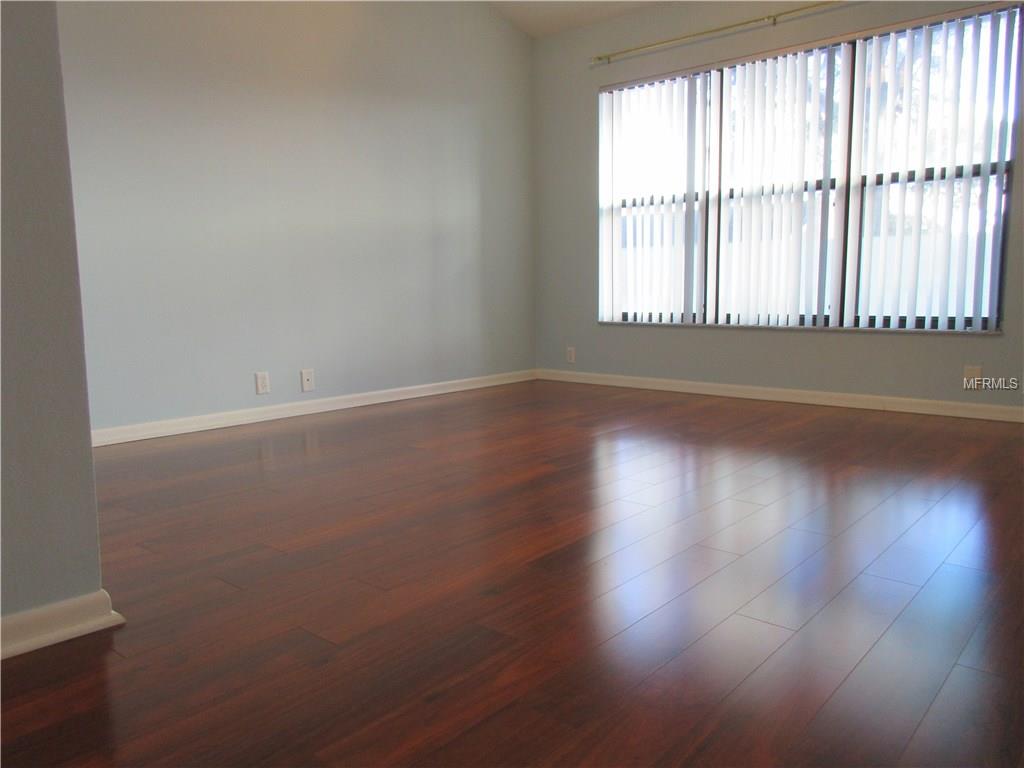 711 OAK PARK PLACE, BRANDON, Florida 33511, 2 Bedrooms Bedrooms, 4 Rooms Rooms,2 BathroomsBathrooms,Residential,For sale,OAK PARK,L4724969