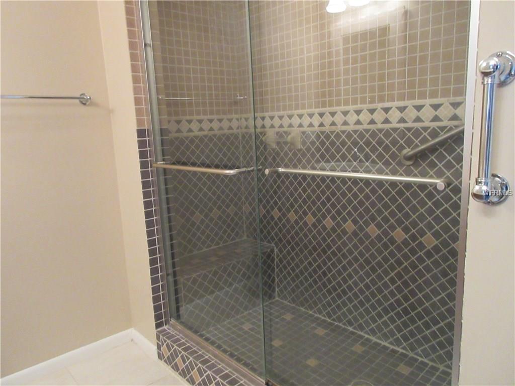 711 OAK PARK PLACE, BRANDON, Florida 33511, 2 Bedrooms Bedrooms, 4 Rooms Rooms,2 BathroomsBathrooms,Residential,For sale,OAK PARK,L4724969