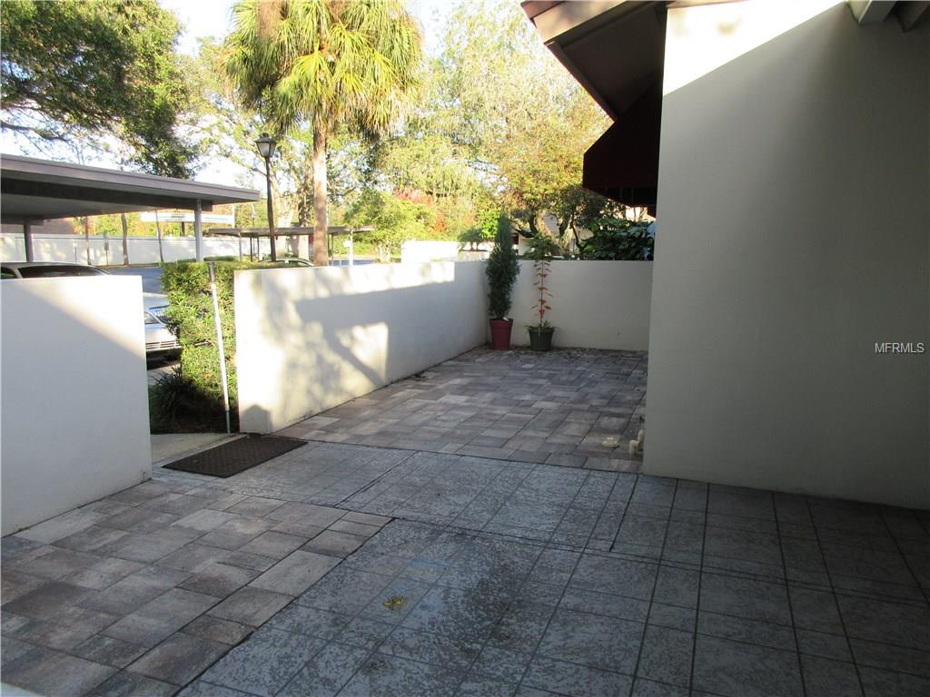 711 OAK PARK PLACE, BRANDON, Florida 33511, 2 Bedrooms Bedrooms, 4 Rooms Rooms,2 BathroomsBathrooms,Residential,For sale,OAK PARK,L4724969