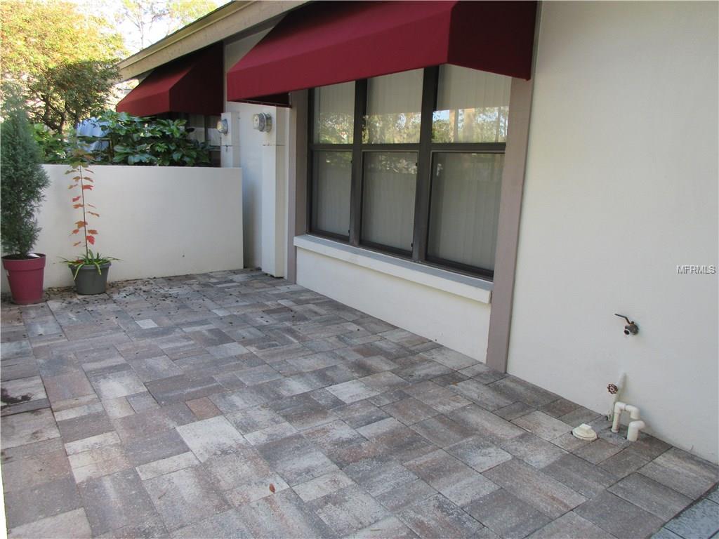 711 OAK PARK PLACE, BRANDON, Florida 33511, 2 Bedrooms Bedrooms, 4 Rooms Rooms,2 BathroomsBathrooms,Residential,For sale,OAK PARK,L4724969