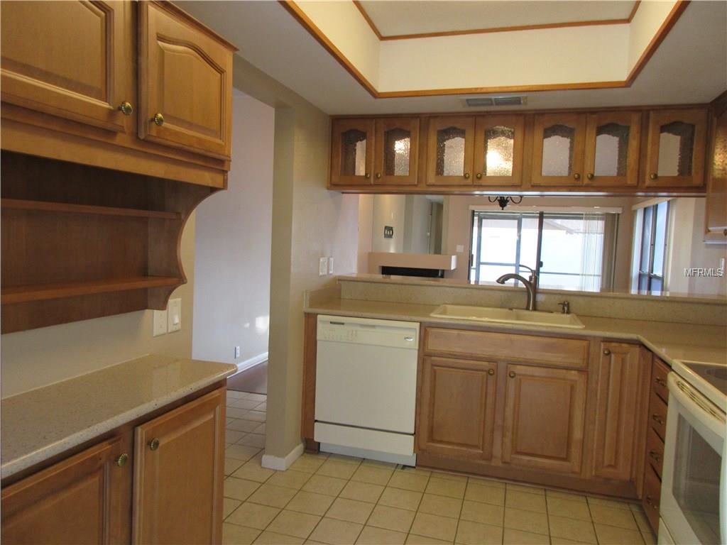 711 OAK PARK PLACE, BRANDON, Florida 33511, 2 Bedrooms Bedrooms, 4 Rooms Rooms,2 BathroomsBathrooms,Residential,For sale,OAK PARK,L4724969