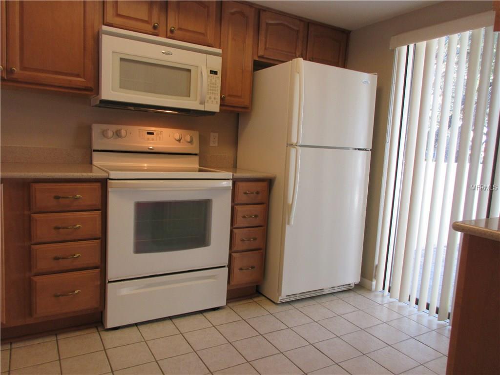 711 OAK PARK PLACE, BRANDON, Florida 33511, 2 Bedrooms Bedrooms, 4 Rooms Rooms,2 BathroomsBathrooms,Residential,For sale,OAK PARK,L4724969