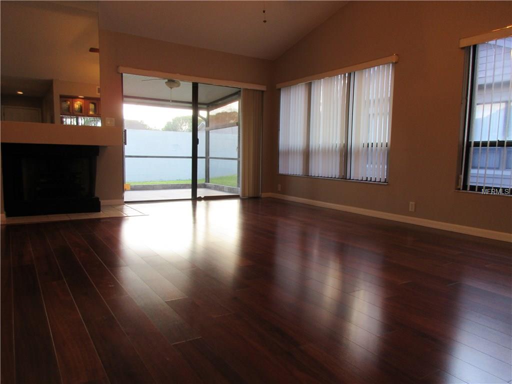 711 OAK PARK PLACE, BRANDON, Florida 33511, 2 Bedrooms Bedrooms, 4 Rooms Rooms,2 BathroomsBathrooms,Residential,For sale,OAK PARK,L4724969