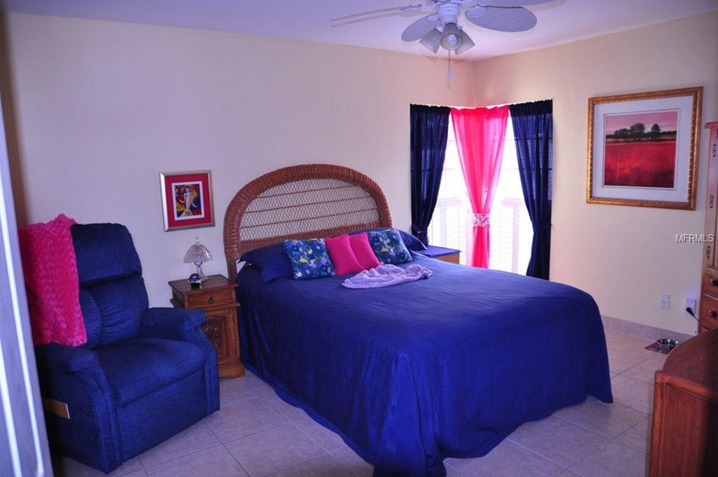 14930 CROWN DRIVE, LARGO, Florida 33774, 3 Bedrooms Bedrooms, 5 Rooms Rooms,2 BathroomsBathrooms,Residential,For sale,CROWN,G4852524