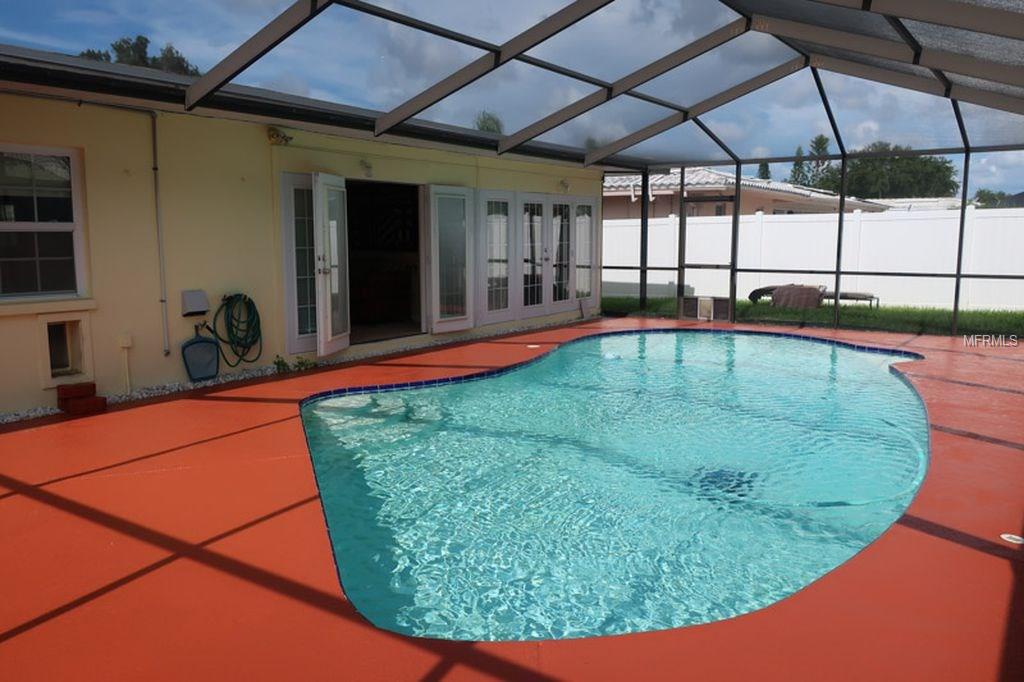 14930 CROWN DRIVE, LARGO, Florida 33774, 3 Bedrooms Bedrooms, 5 Rooms Rooms,2 BathroomsBathrooms,Residential,For sale,CROWN,G4852524