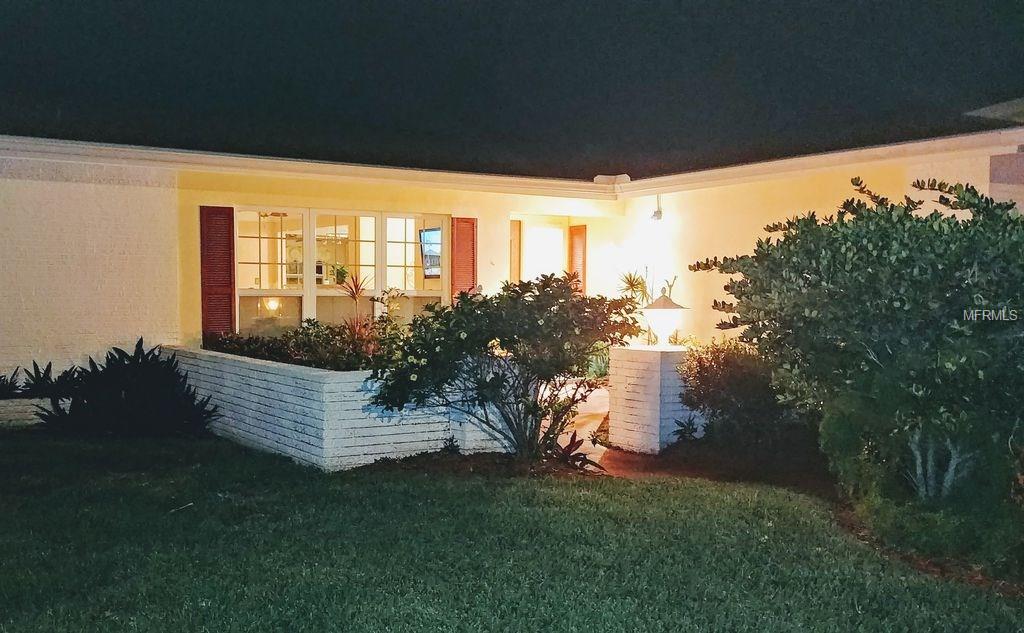14930 CROWN DRIVE, LARGO, Florida 33774, 3 Bedrooms Bedrooms, 5 Rooms Rooms,2 BathroomsBathrooms,Residential,For sale,CROWN,G4852524