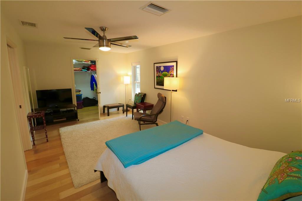 1610 CARROLWOOD DRIVE, SARASOTA, Florida 34232, 3 Bedrooms Bedrooms, 6 Rooms Rooms,2 BathroomsBathrooms,Residential,For sale,CARROLWOOD,A4209776