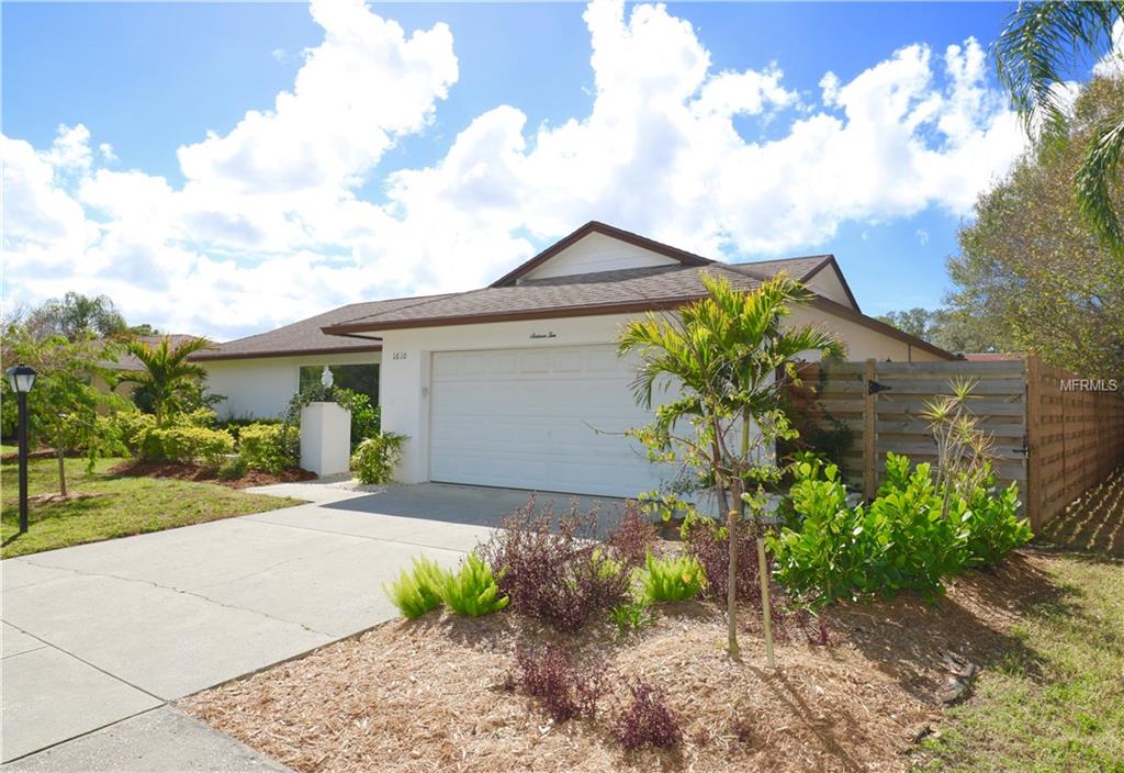 1610 CARROLWOOD DRIVE, SARASOTA, Florida 34232, 3 Bedrooms Bedrooms, 6 Rooms Rooms,2 BathroomsBathrooms,Residential,For sale,CARROLWOOD,A4209776