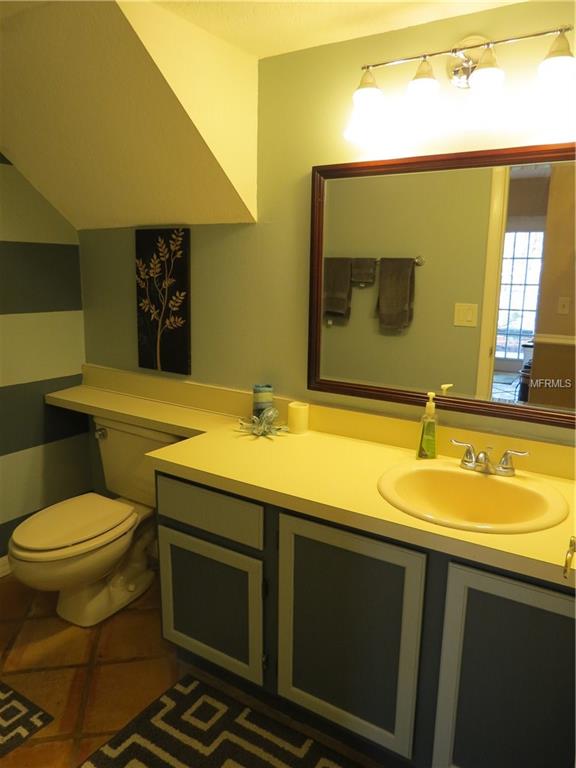 10077 CHESHUNT DRIVE, ORLANDO, Florida 32817, 3 Bedrooms Bedrooms, 5 Rooms Rooms,2 BathroomsBathrooms,Residential,For sale,CHESHUNT,O5561970