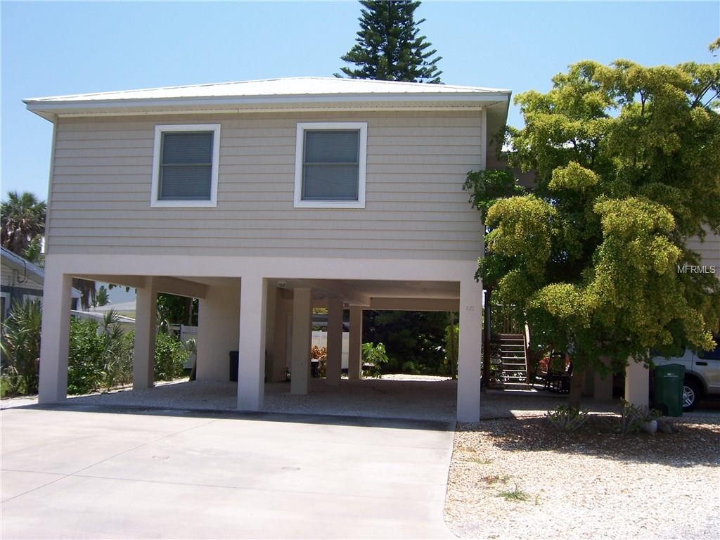 221 S HARBOR DRIVE, HOLMES BEACH, Florida 34217, 2 Bedrooms Bedrooms, 1 Room Rooms,2 BathroomsBathrooms,Rental,For Rent,HARBOR,A4209585