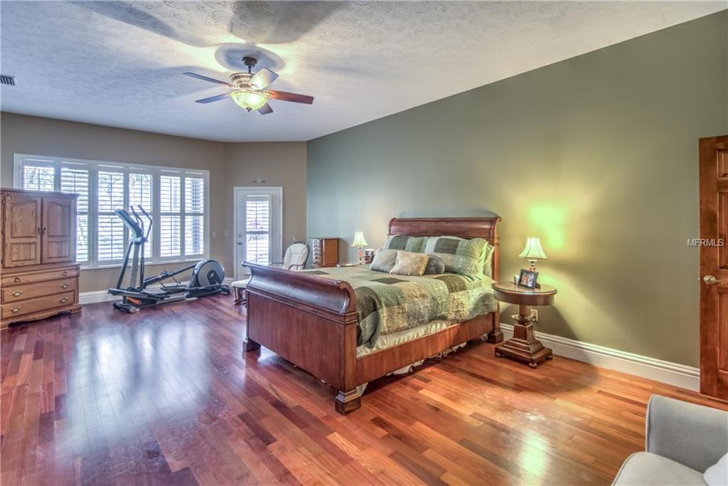 1009 CENTERBROOK DRIVE, BRANDON, Florida 33511, 5 Bedrooms Bedrooms, 5 Rooms Rooms,3 BathroomsBathrooms,Residential,For sale,CENTERBROOK,T2912780