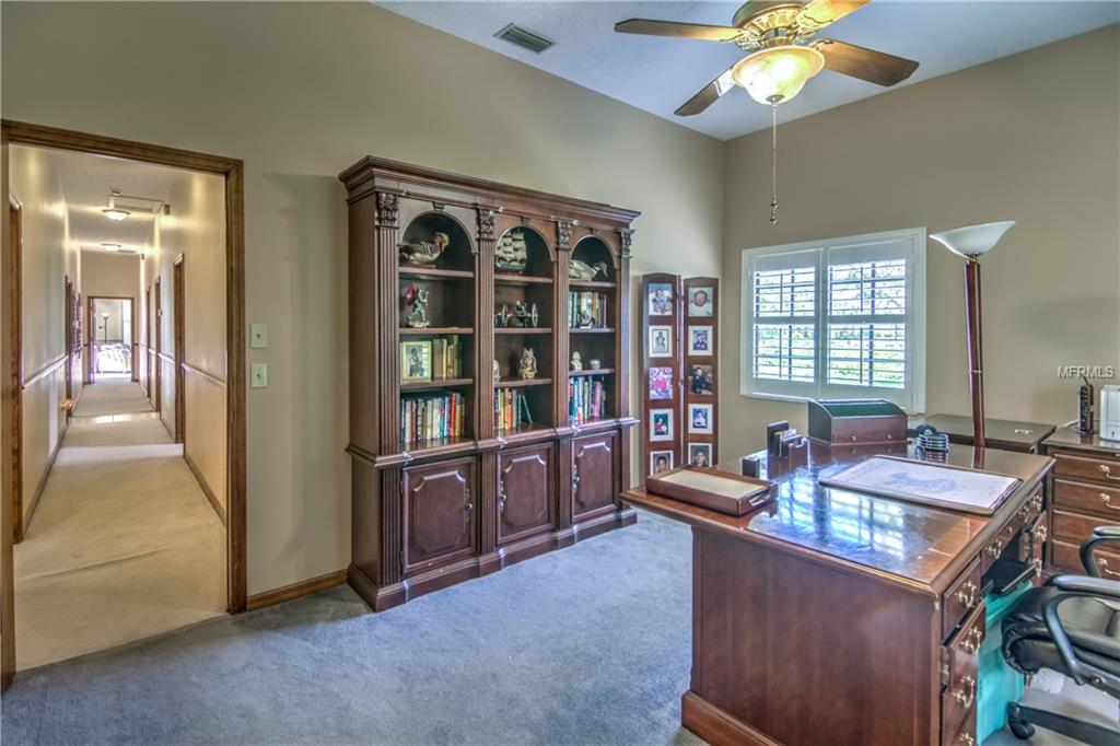 1009 CENTERBROOK DRIVE, BRANDON, Florida 33511, 5 Bedrooms Bedrooms, 5 Rooms Rooms,3 BathroomsBathrooms,Residential,For sale,CENTERBROOK,T2912780