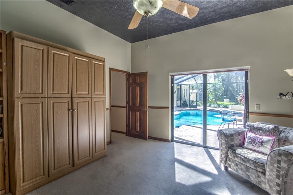 1009 CENTERBROOK DRIVE, BRANDON, Florida 33511, 5 Bedrooms Bedrooms, 5 Rooms Rooms,3 BathroomsBathrooms,Residential,For sale,CENTERBROOK,T2912780