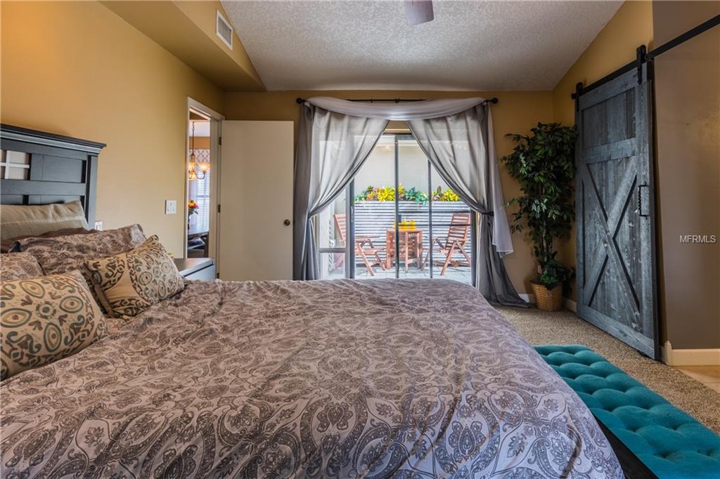 412 LOBLOLLY COURT, LONGWOOD, Florida 32750, 4 Bedrooms Bedrooms, 7 Rooms Rooms,2 BathroomsBathrooms,Residential,For sale,LOBLOLLY,V4721690