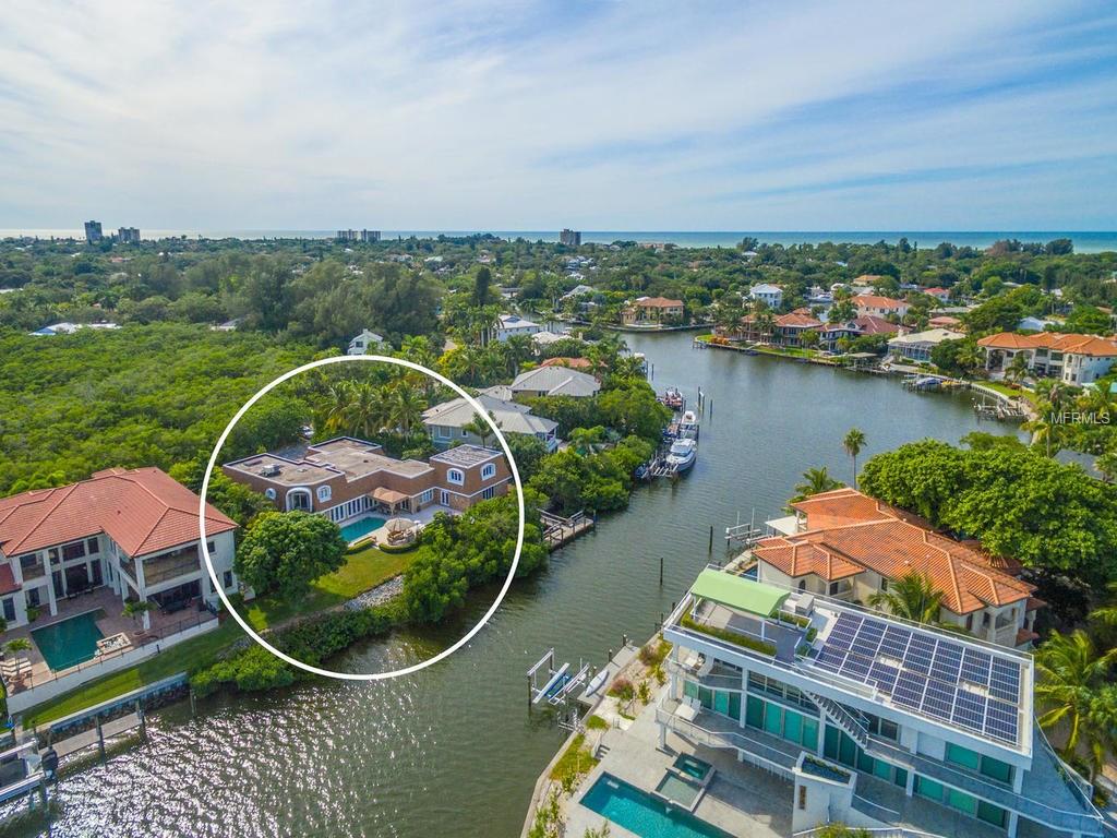 815 TROPICAL CIRCLE, SARASOTA, Florida 34242, 4 Bedrooms Bedrooms, 9 Rooms Rooms,4 BathroomsBathrooms,Residential,For sale,TROPICAL,A4205553