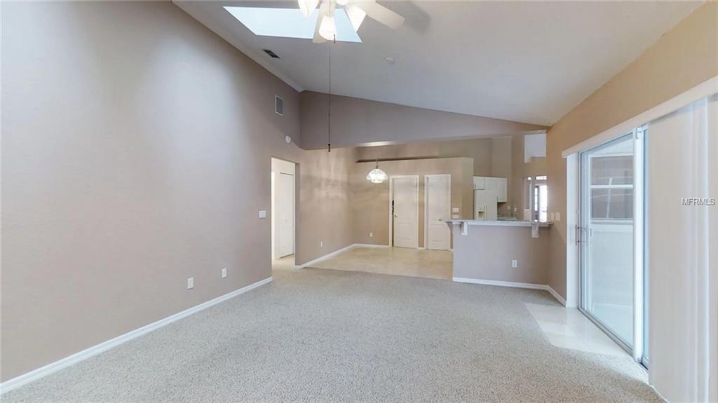 544 WILMINGTON CIRCLE, OVIEDO, Florida 32765, 5 Bedrooms Bedrooms, 9 Rooms Rooms,3 BathroomsBathrooms,Residential,For sale,WILMINGTON,O5555295