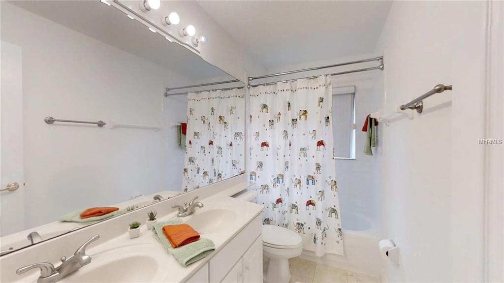 544 WILMINGTON CIRCLE, OVIEDO, Florida 32765, 5 Bedrooms Bedrooms, 9 Rooms Rooms,3 BathroomsBathrooms,Residential,For sale,WILMINGTON,O5555295