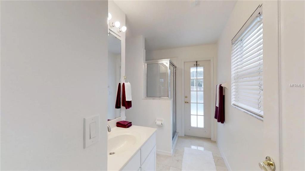 544 WILMINGTON CIRCLE, OVIEDO, Florida 32765, 5 Bedrooms Bedrooms, 9 Rooms Rooms,3 BathroomsBathrooms,Residential,For sale,WILMINGTON,O5555295